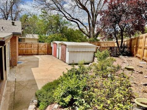 2352 S Holland Street Lakewood CO 80227