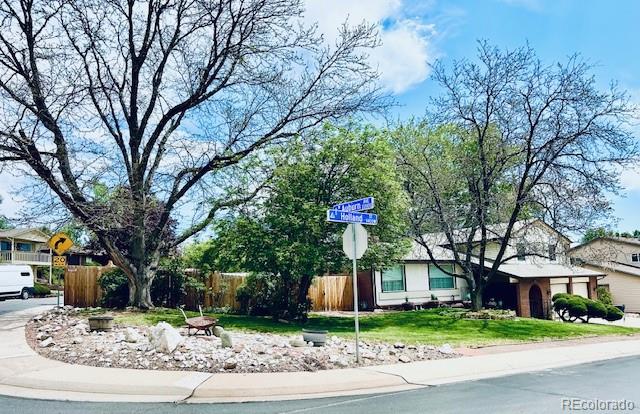 2352 S Holland Street Lakewood CO 80227