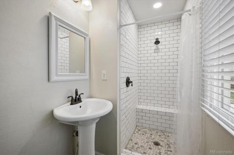 7937 W Chestnut Drive Littleton CO 80128