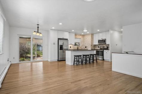 7937 W Chestnut Drive Littleton CO 80128