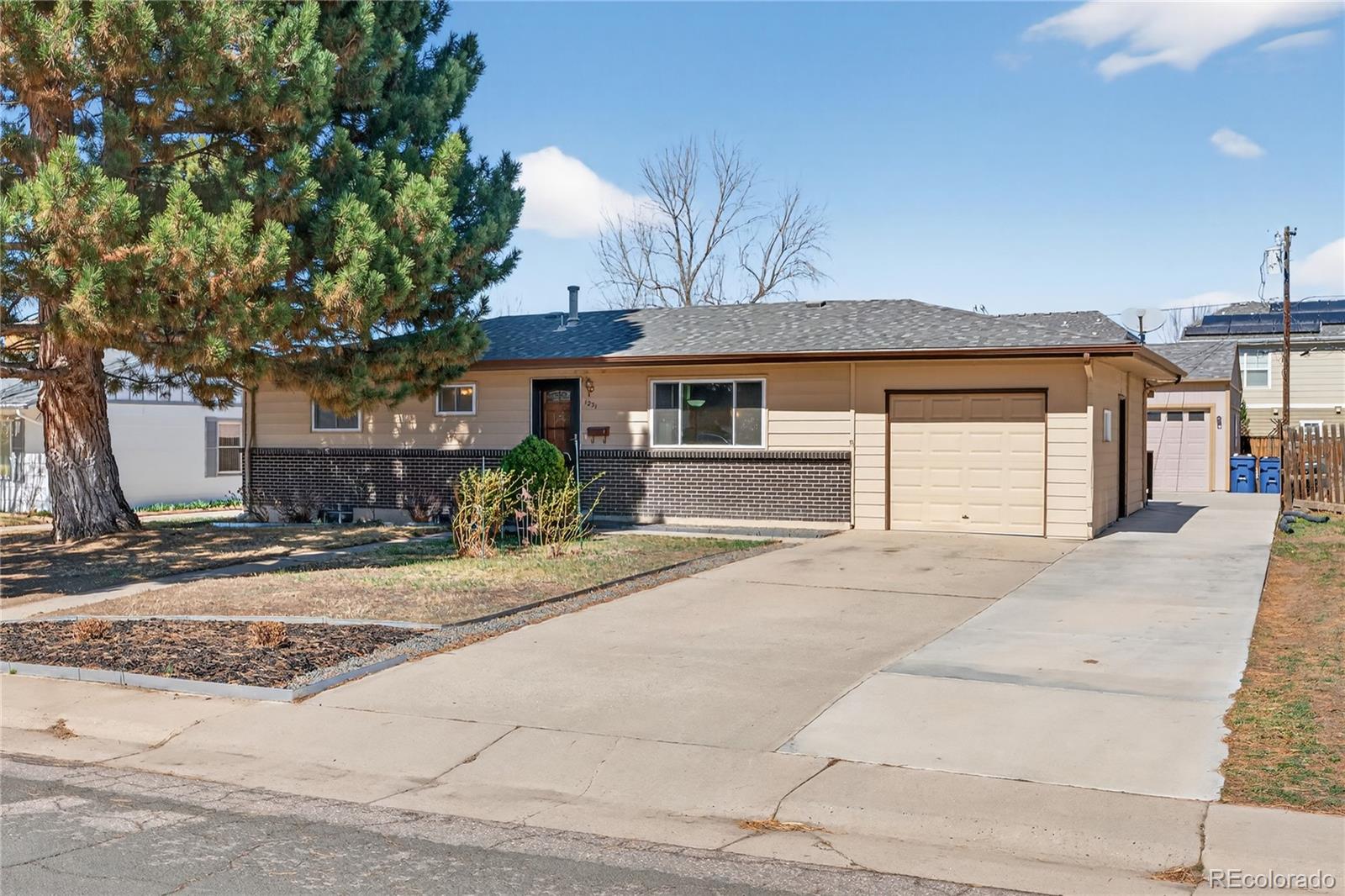 1231 W Radcliff Avenue Englewood CO 80110