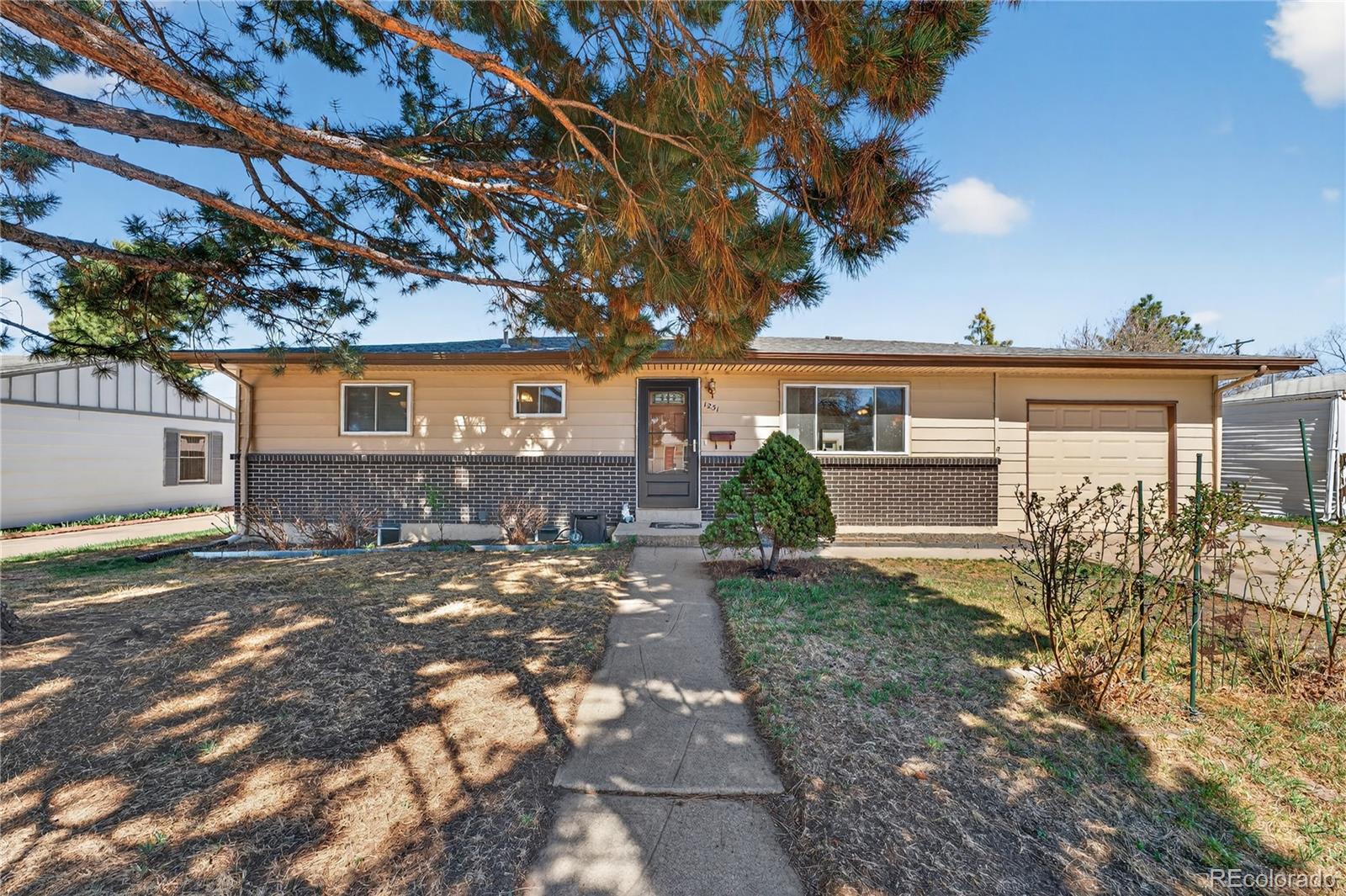 1231 W Radcliff Avenue Englewood CO 80110