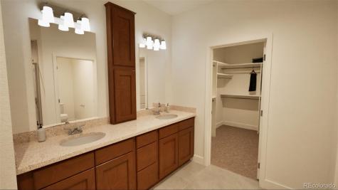 5032 N Tempe Street Aurora CO 80019