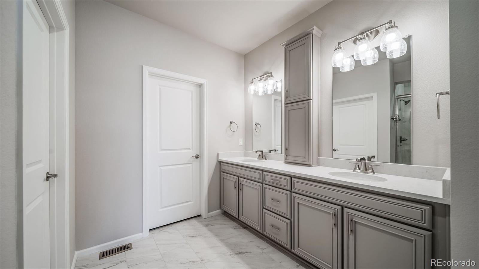 5032 N Tempe Street Aurora CO 80019