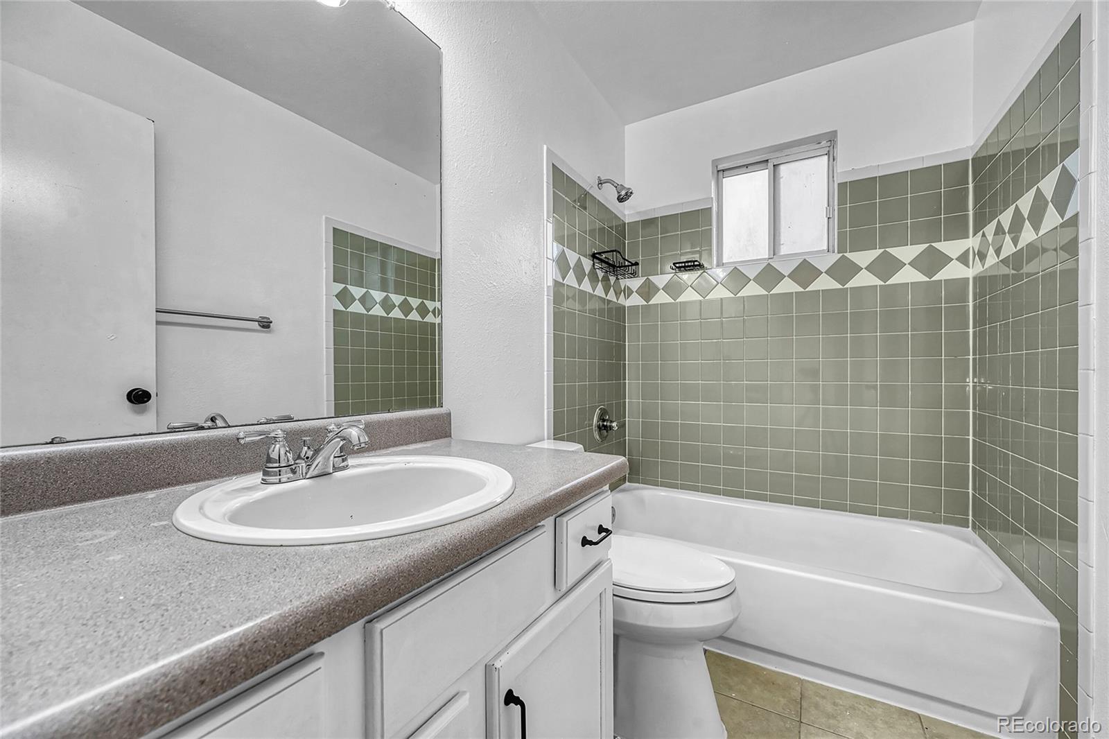 4240 S Ireland Street Aurora CO 80013