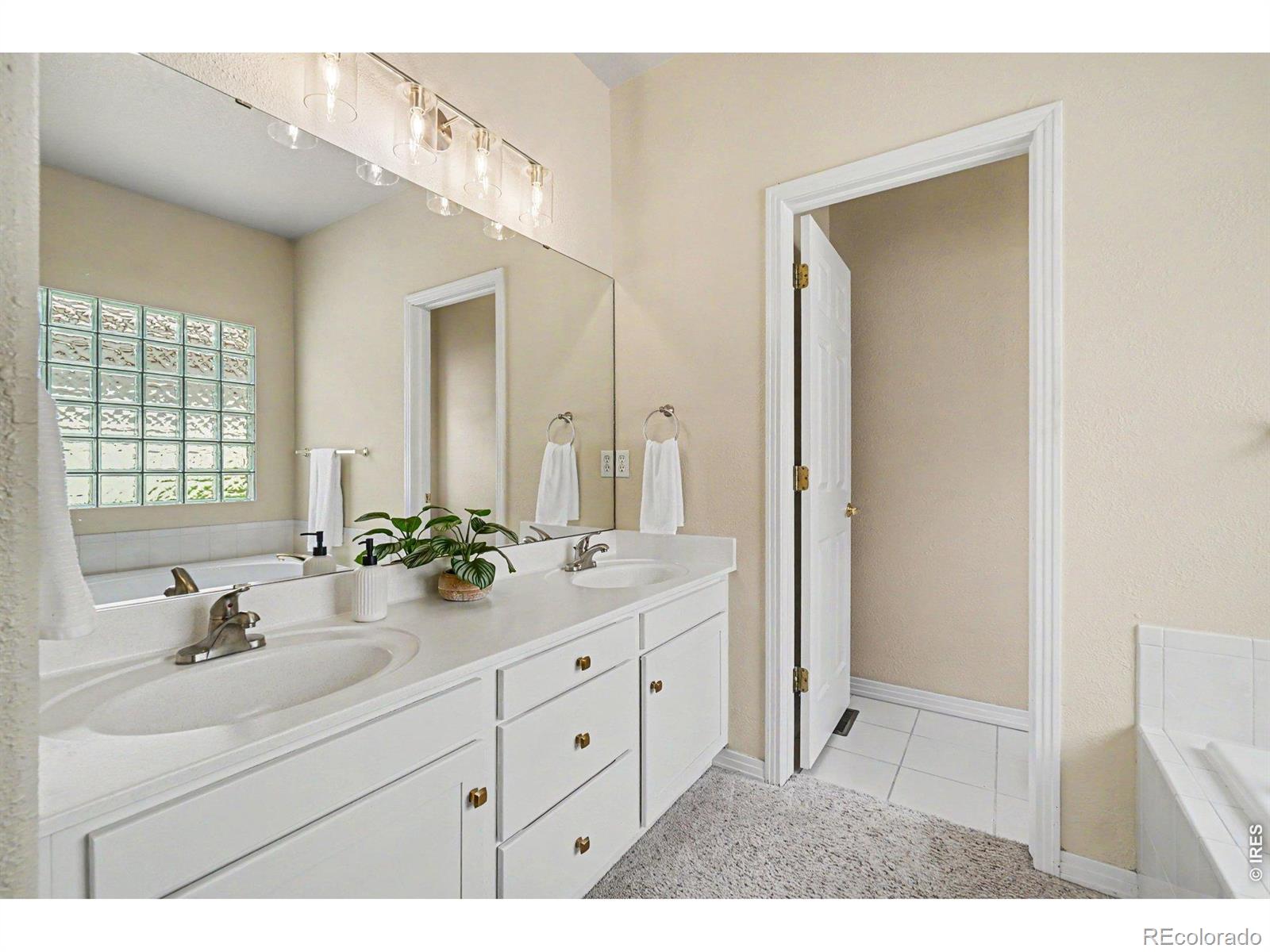 2952 Sonata Bay Court Longmont CO 80503