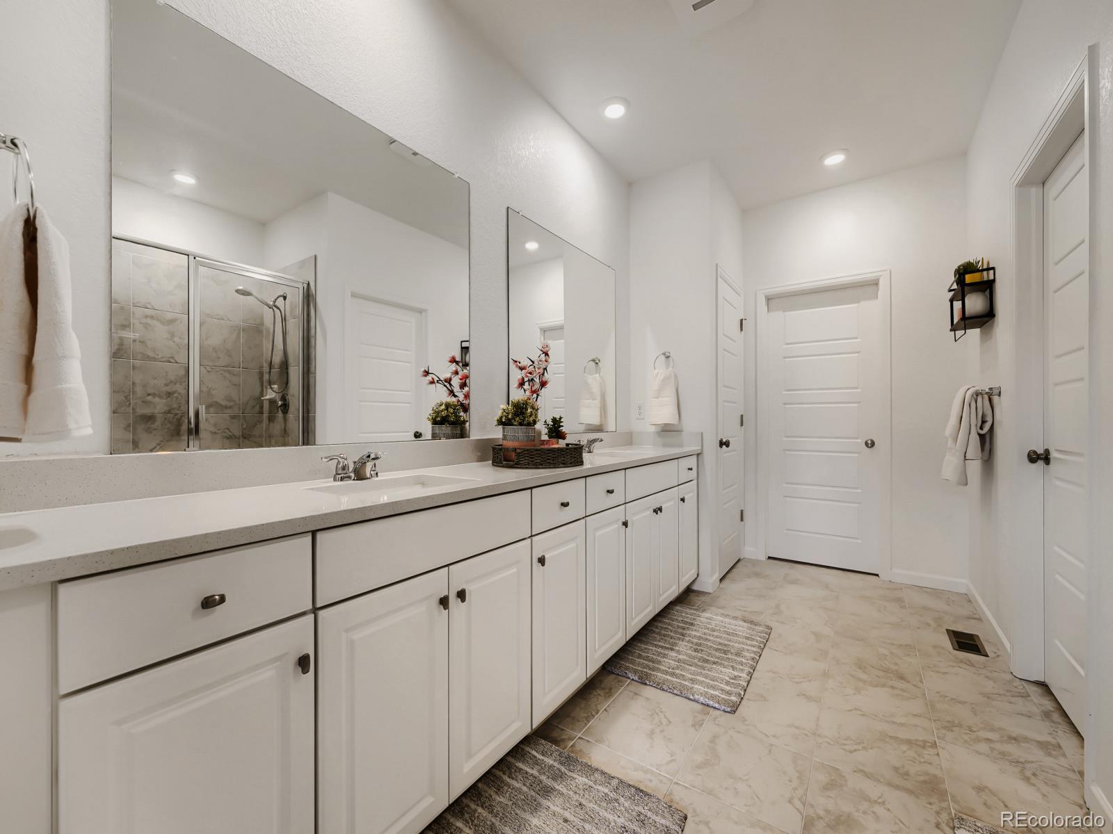 23966 E River Front Drive Aurora CO 80019