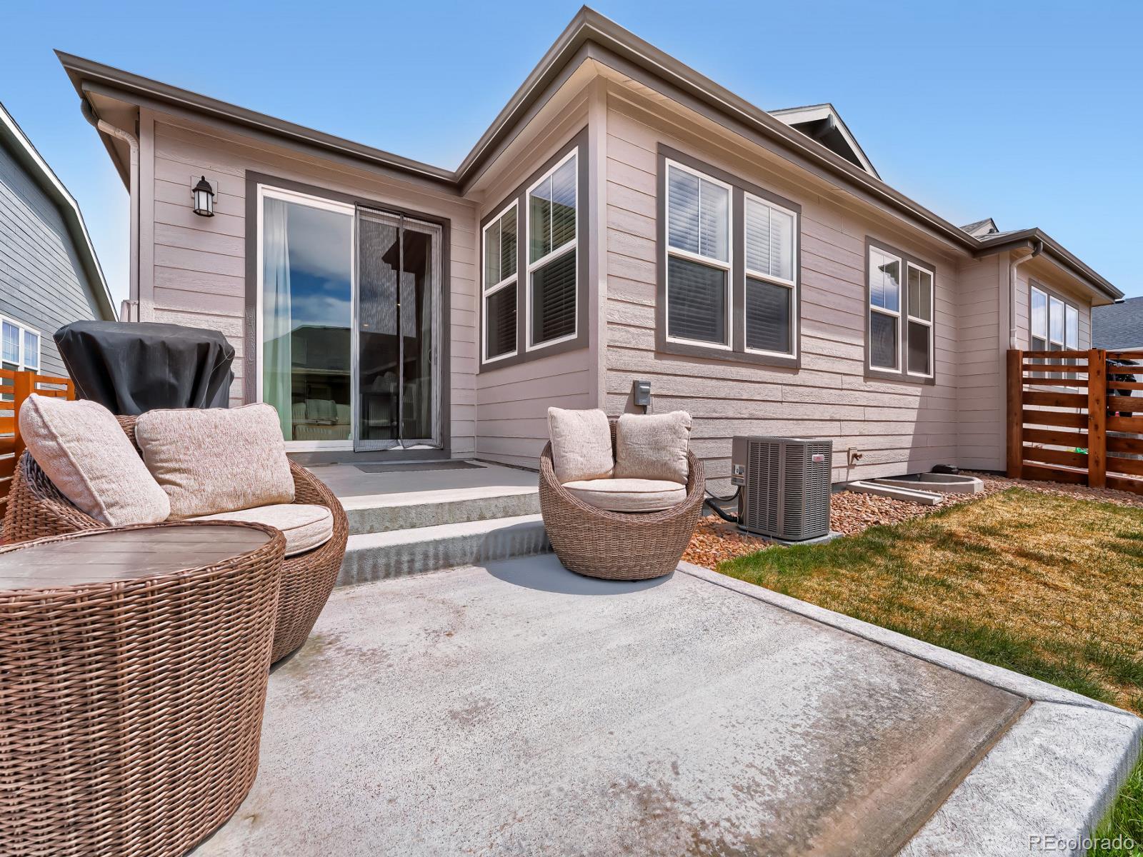 23966 E River Front Drive Aurora CO 80019