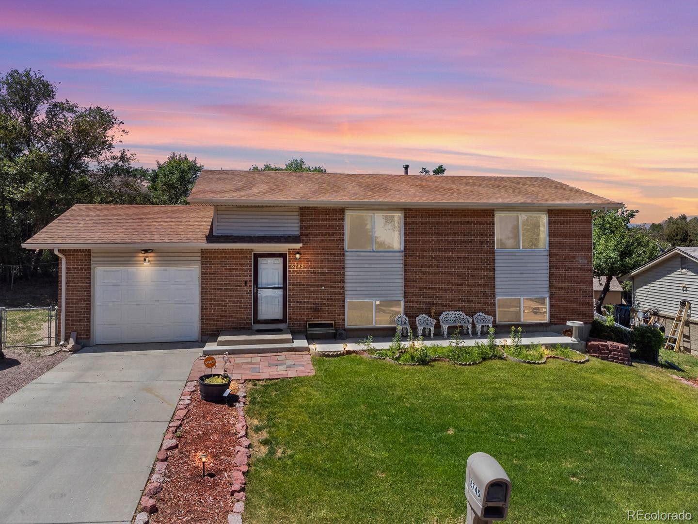 6745 Defoe Avenue Colorado Springs CO 80911