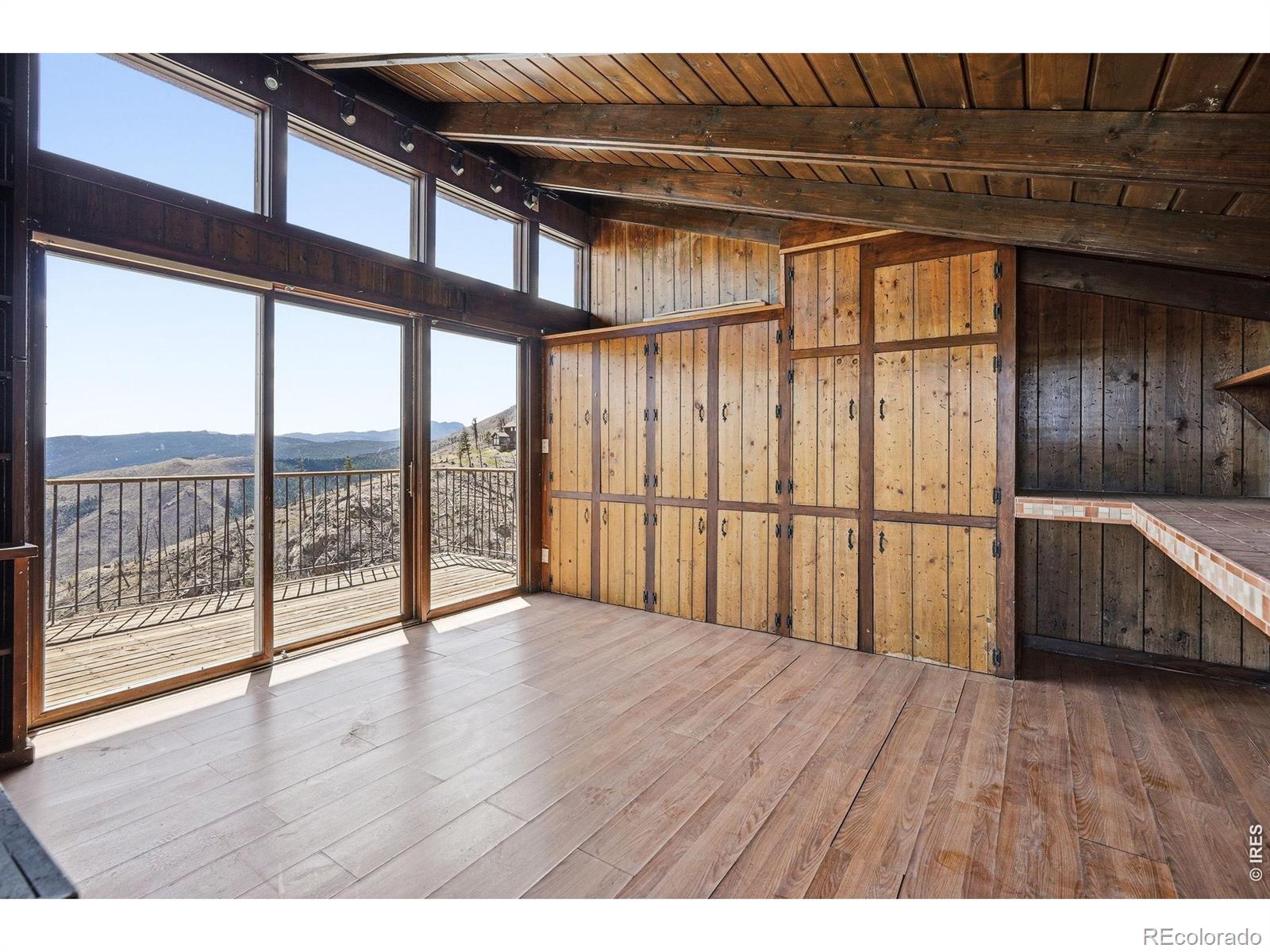 393 Dixon Road Boulder CO 80302