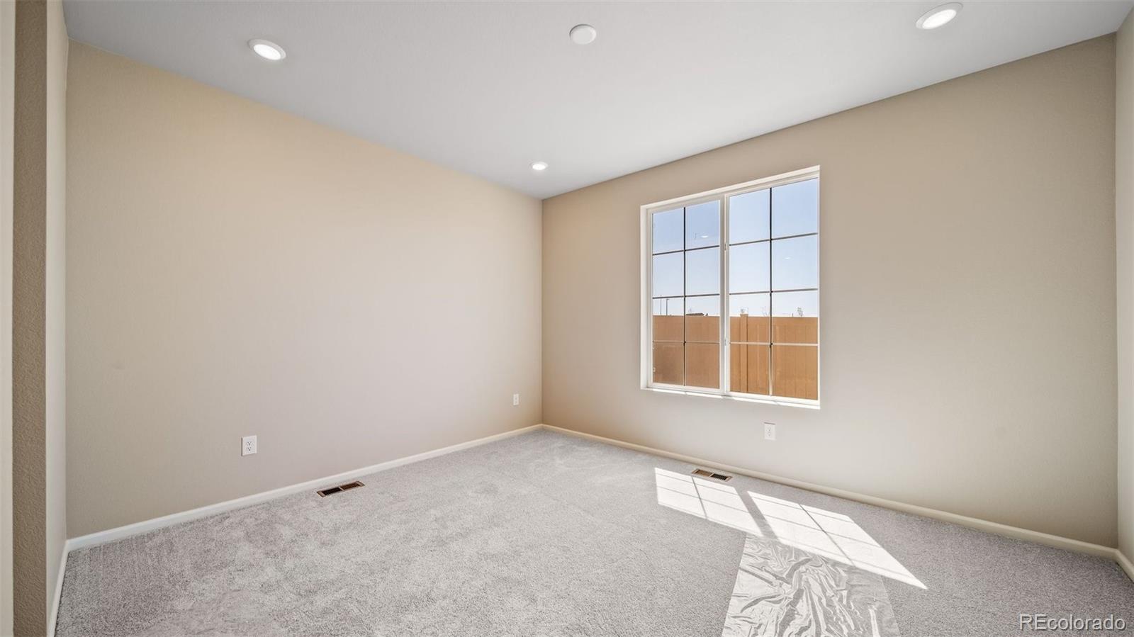 5034 N Tempe Street Aurora CO 80019