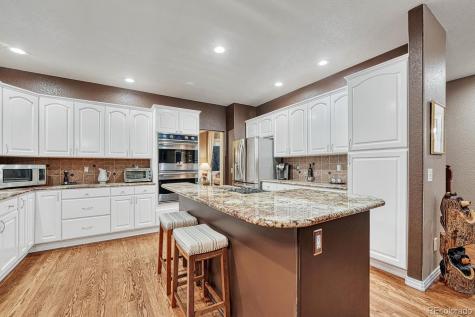 2402 S Miller Court Lakewood CO 80227