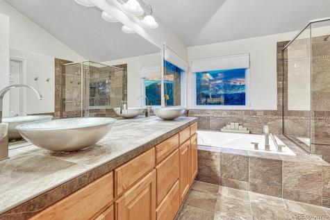 2402 S Miller Court Lakewood CO 80227