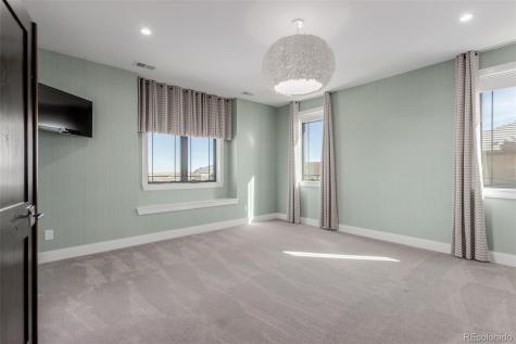 8017 S Valleyhead Way Aurora CO 80016