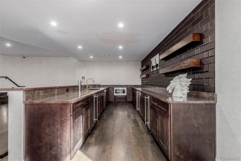 8017 S Valleyhead Way Aurora CO 80016