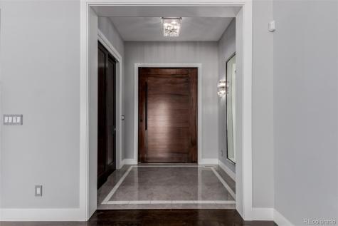 8017 S Valleyhead Way Aurora CO 80016