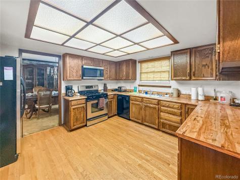 6104 E Mineral Drive Centennial CO 80112