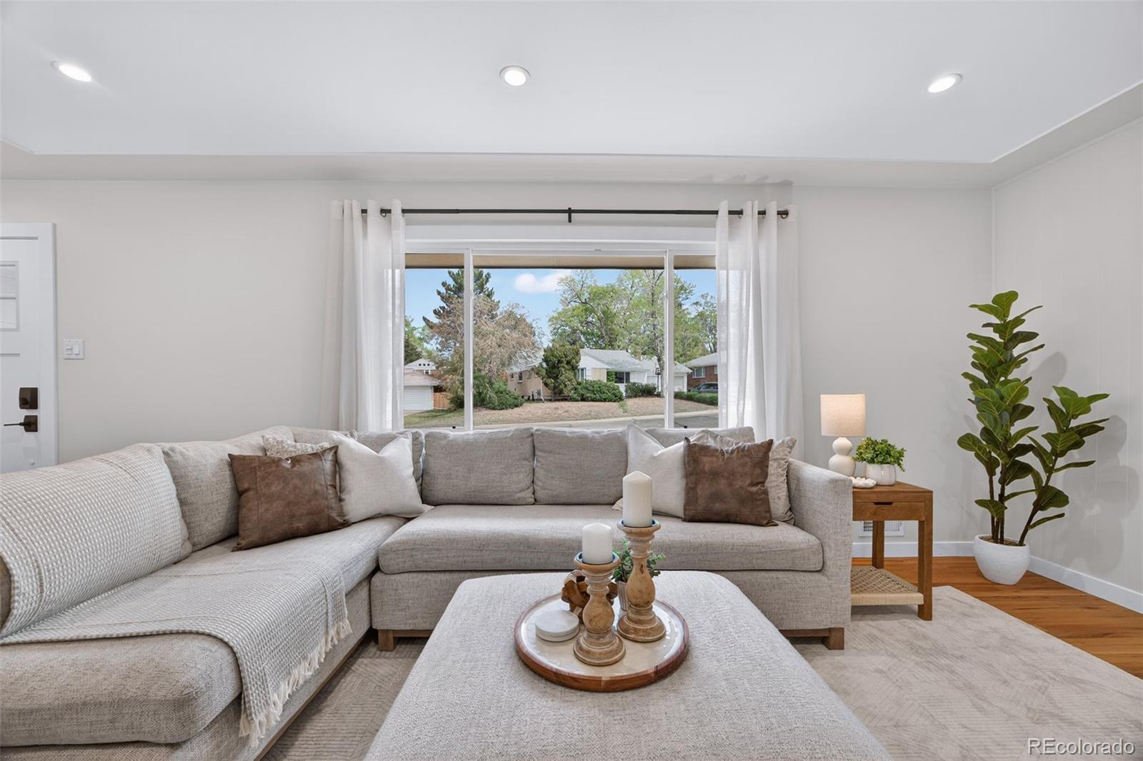3075 S Holly Place Denver CO 80222