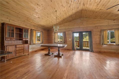 927 Stonehenge Florissant CO 80816