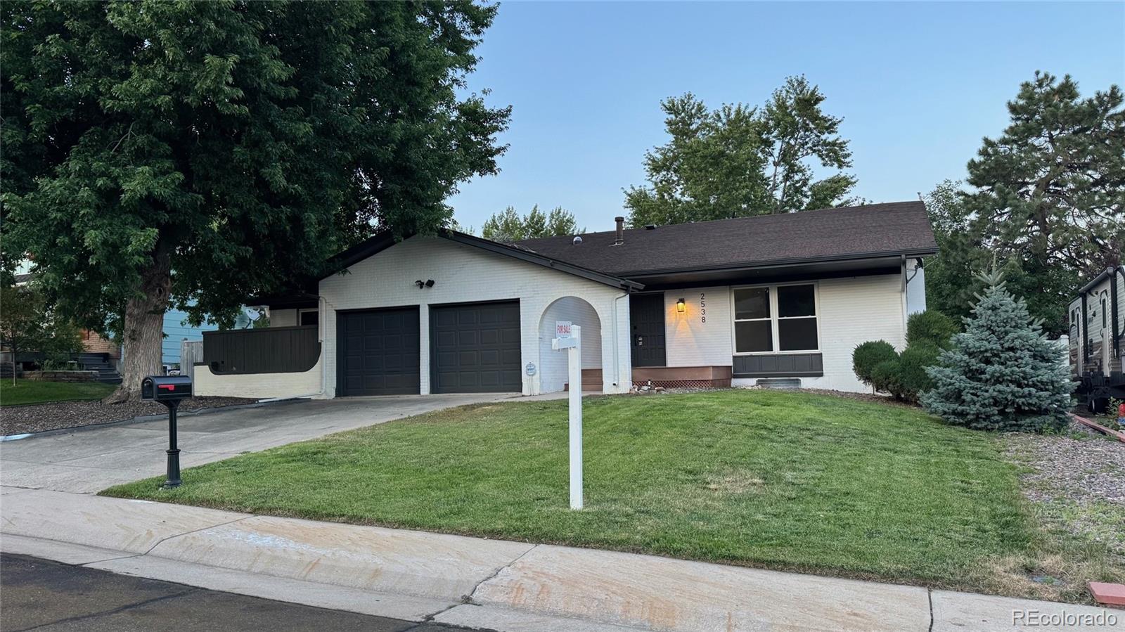 2538 S Dover Way Lakewood CO 80227