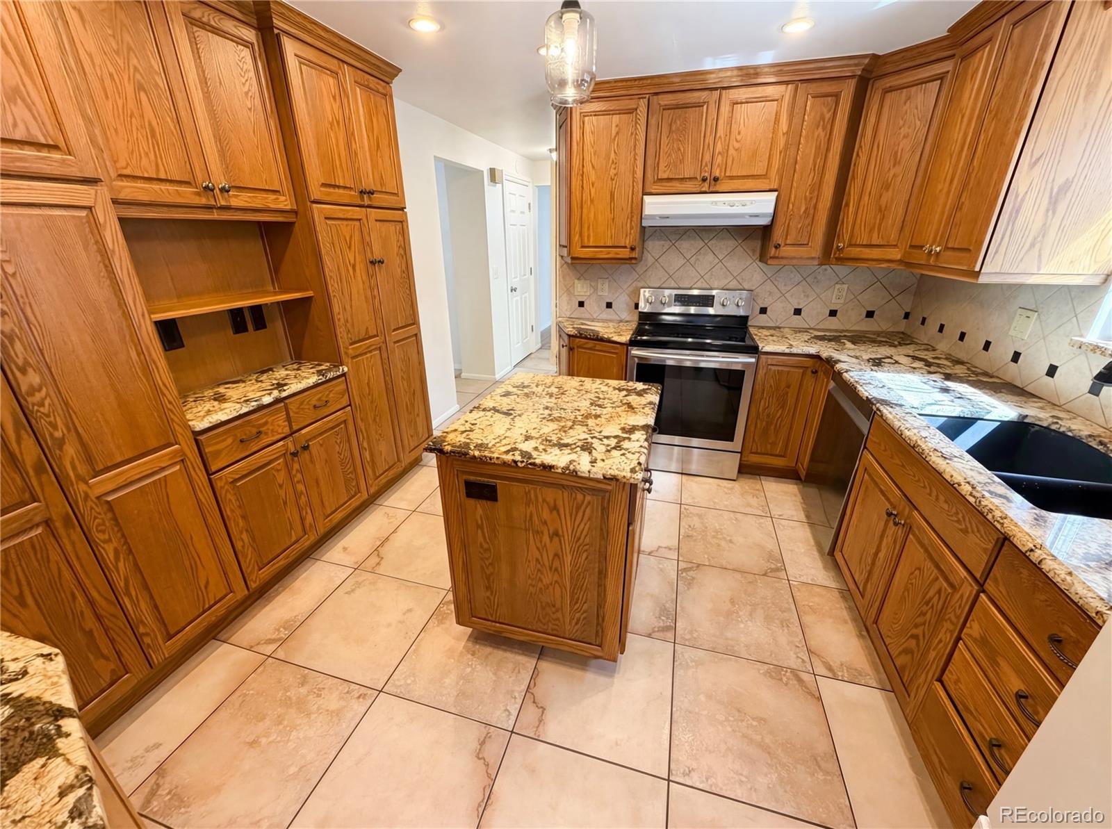 1760 S Oneida Street Denver CO 80224