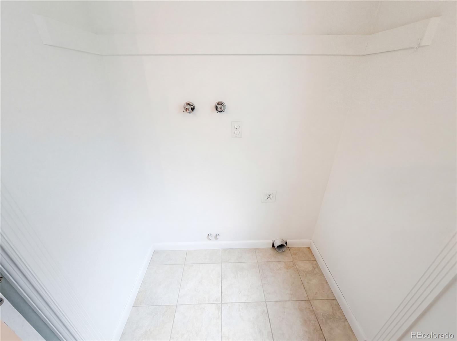 1760 S Oneida Street Denver CO 80224