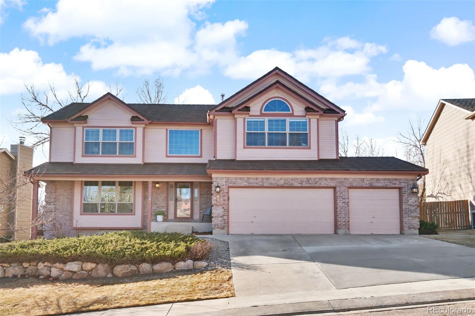 665 Robinglen Court Colorado Springs CO 80906