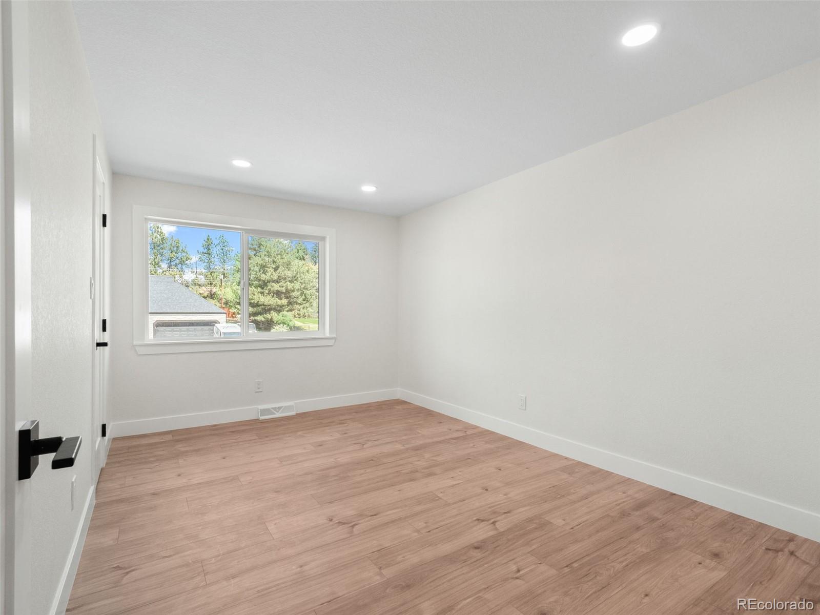 5126 W Freemont Littleton CO 80128