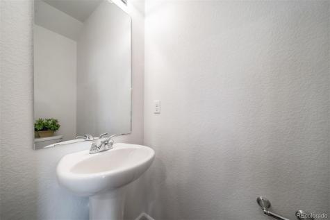 22321 E 46th Avenue Aurora CO 80019