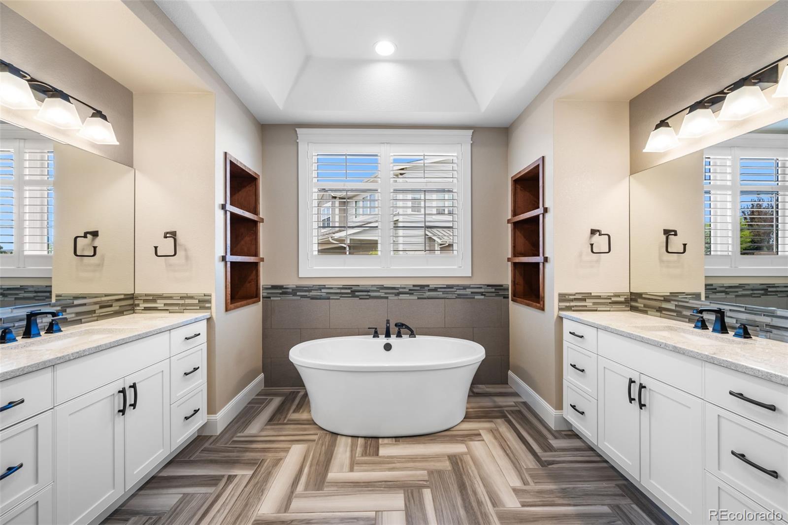 27001 E Long Circle Aurora CO 80016