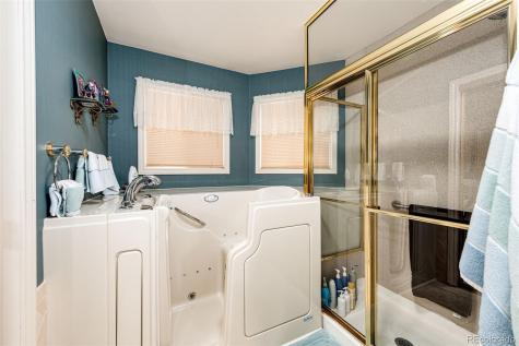 2550 S Iris Street Lakewood CO 80227