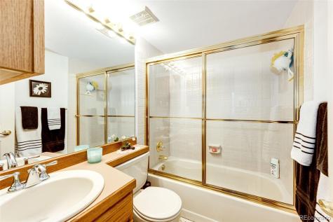 2550 S Iris Street Lakewood CO 80227