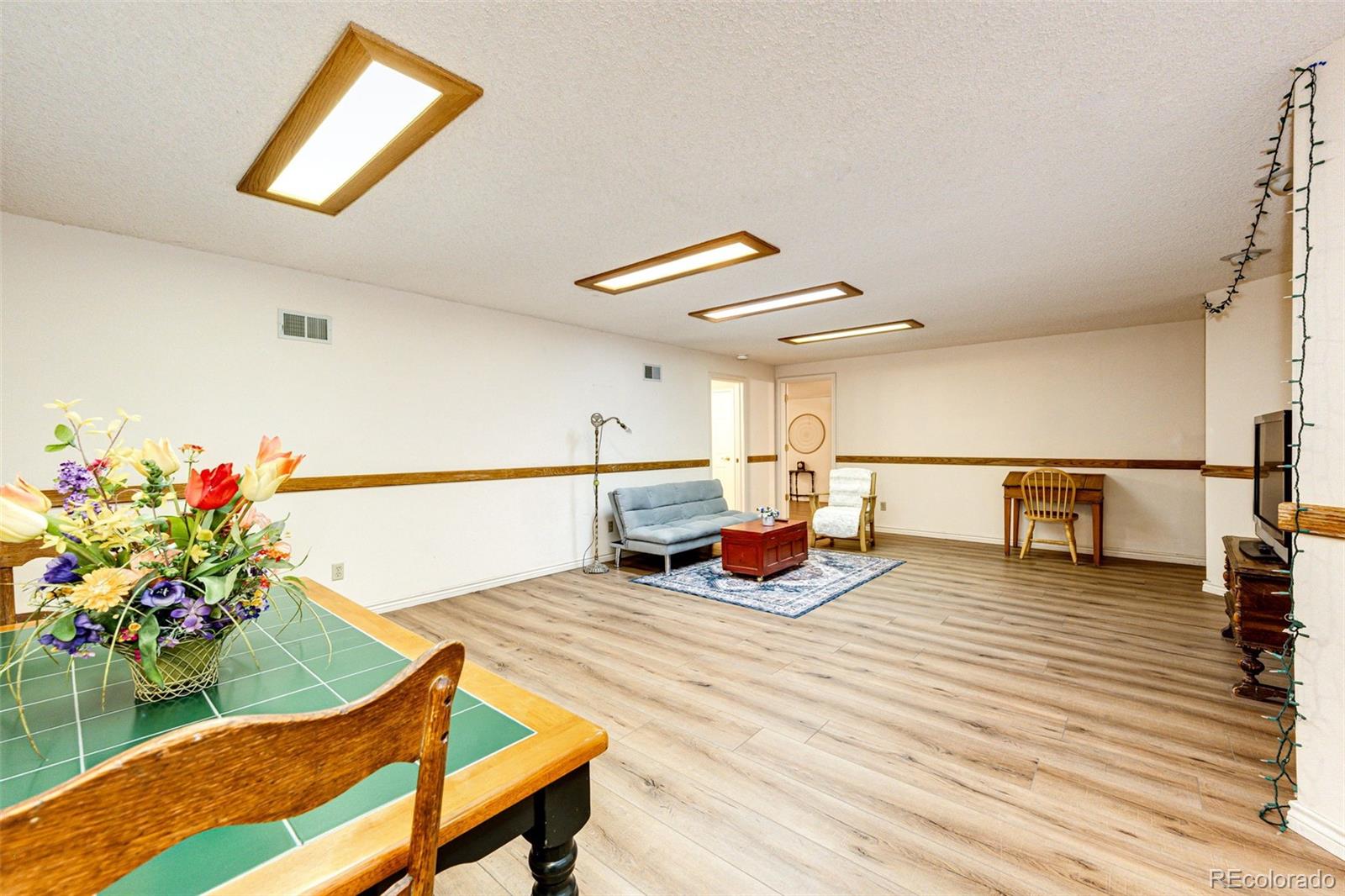 2550 S Iris Street Lakewood CO 80227