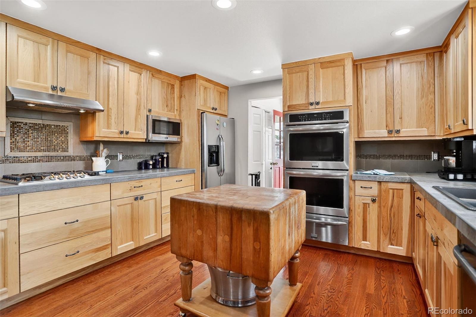 2316 Horseshoe Circle Longmont CO 80504