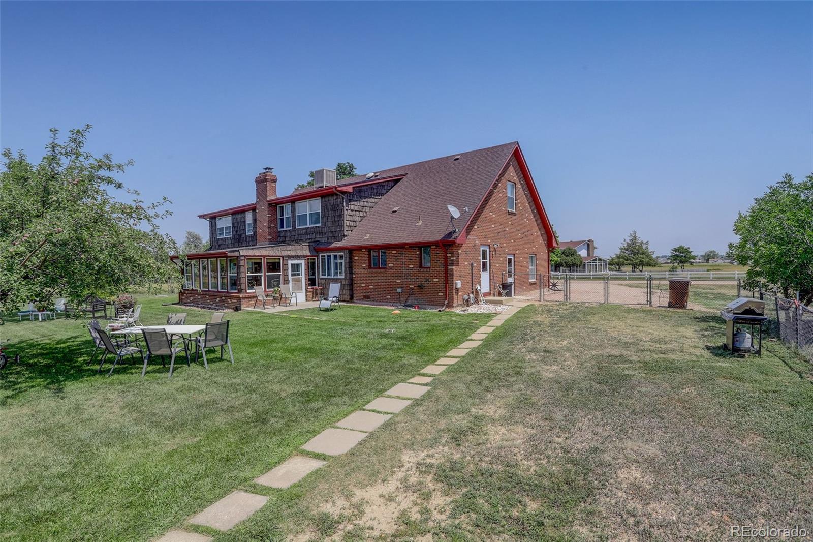 2316 Horseshoe Circle Longmont CO 80504