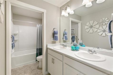 43049 Ganton Club Street Elizabeth CO 80107