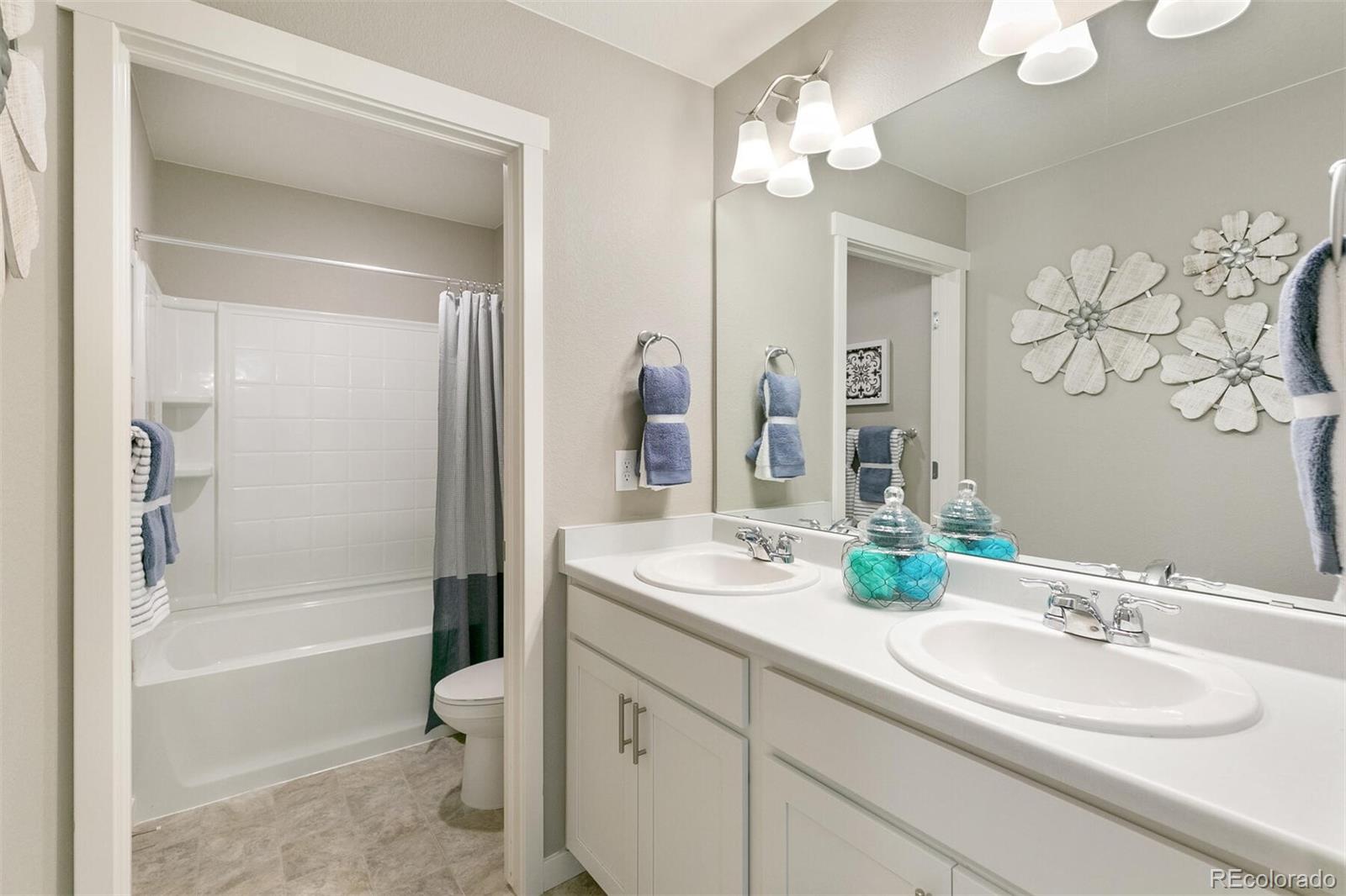 43049 Ganton Club Street Elizabeth CO 80107