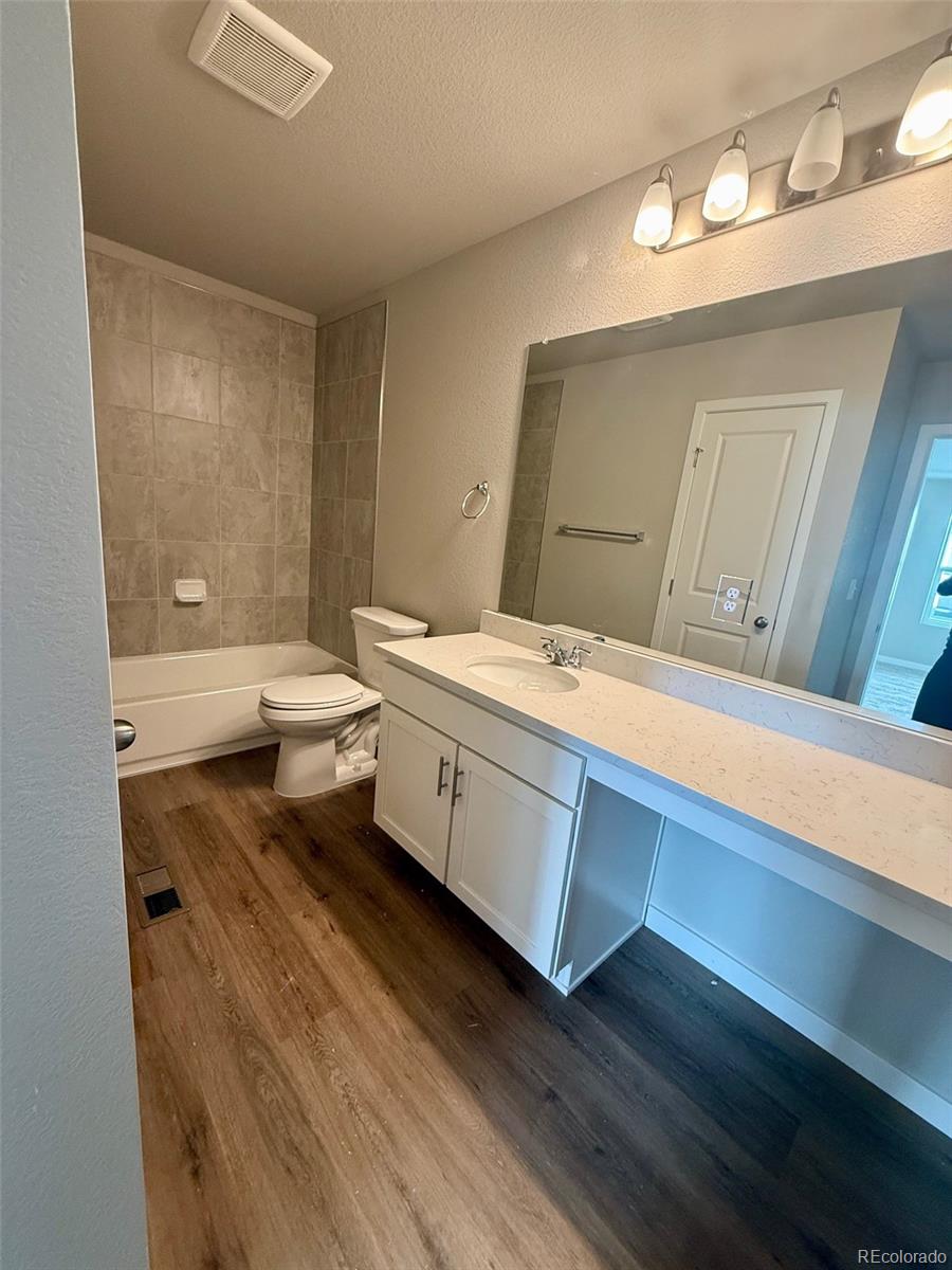 834 N Bently Street Watkins CO 80137