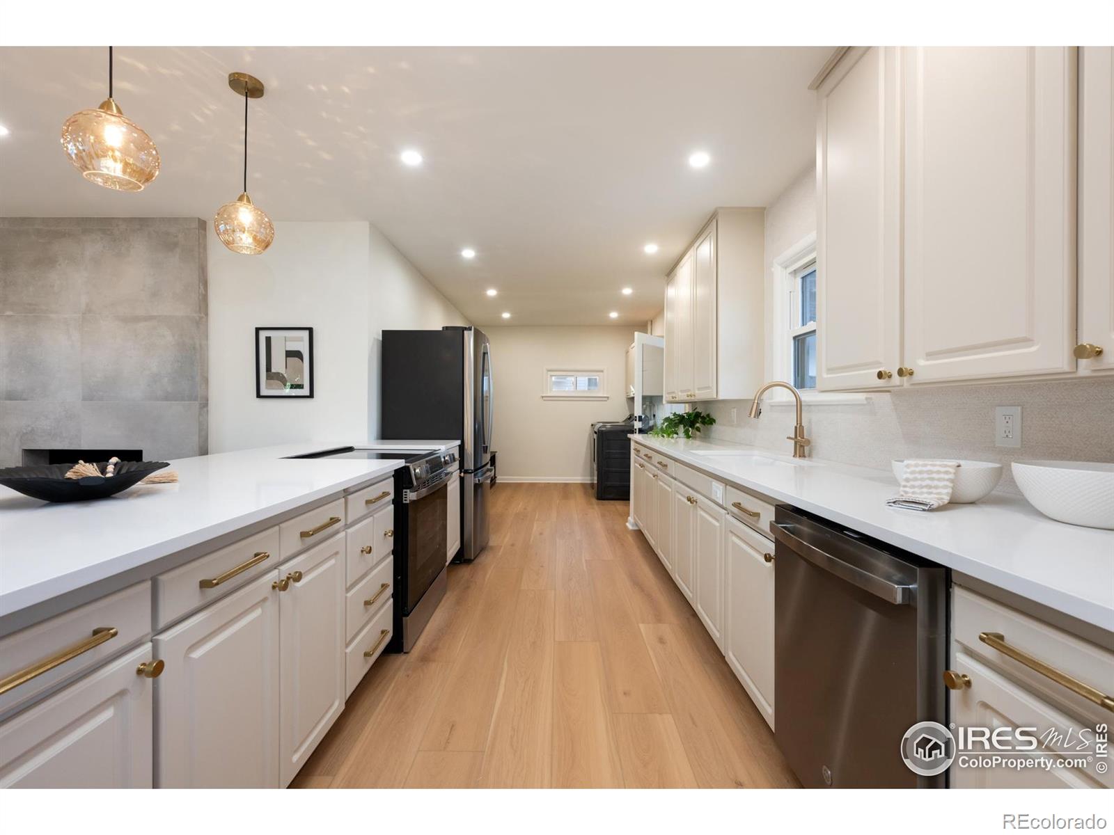 6 Sunset Circle Longmont CO 80501