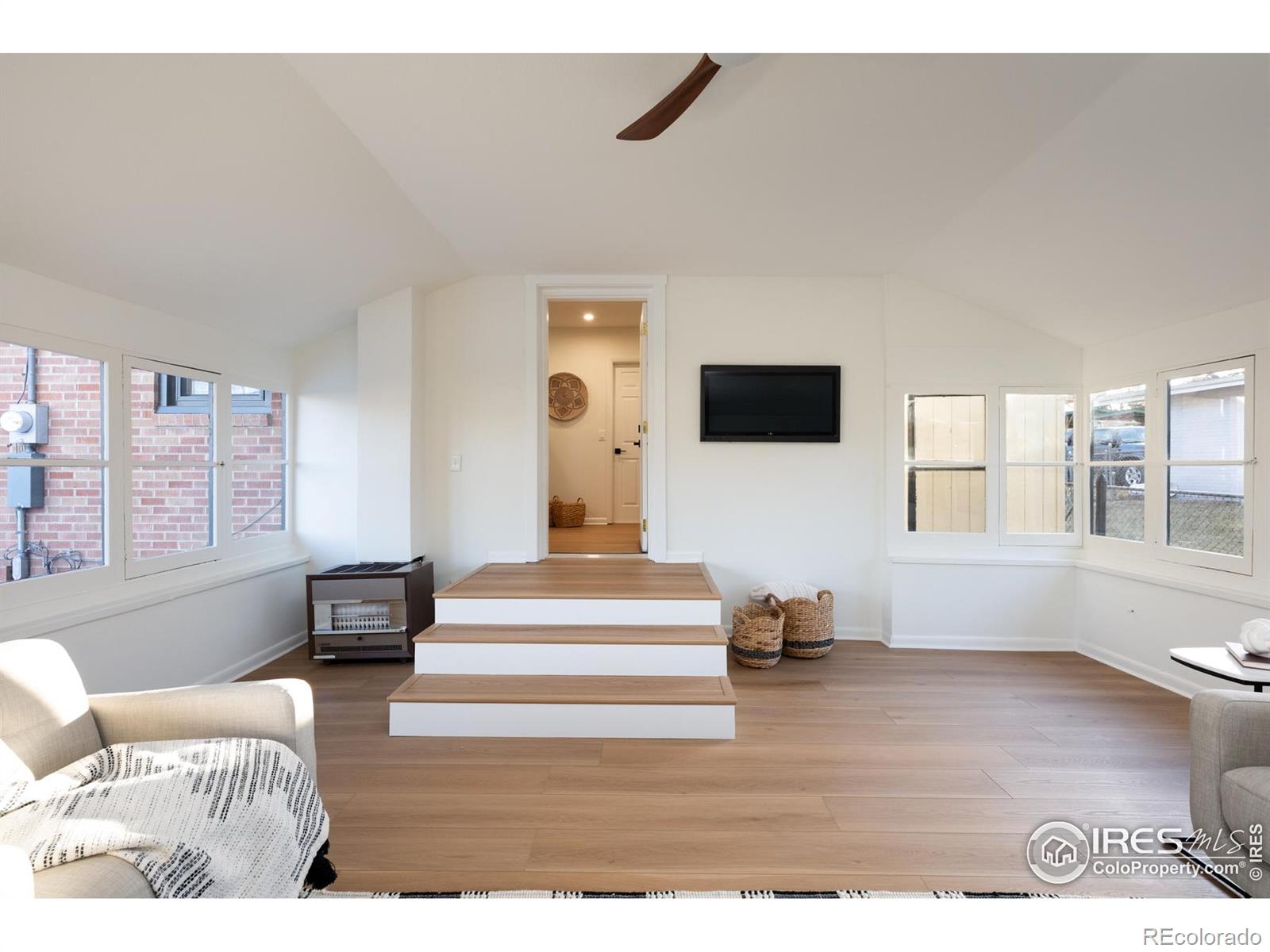 6 Sunset Circle Longmont CO 80501