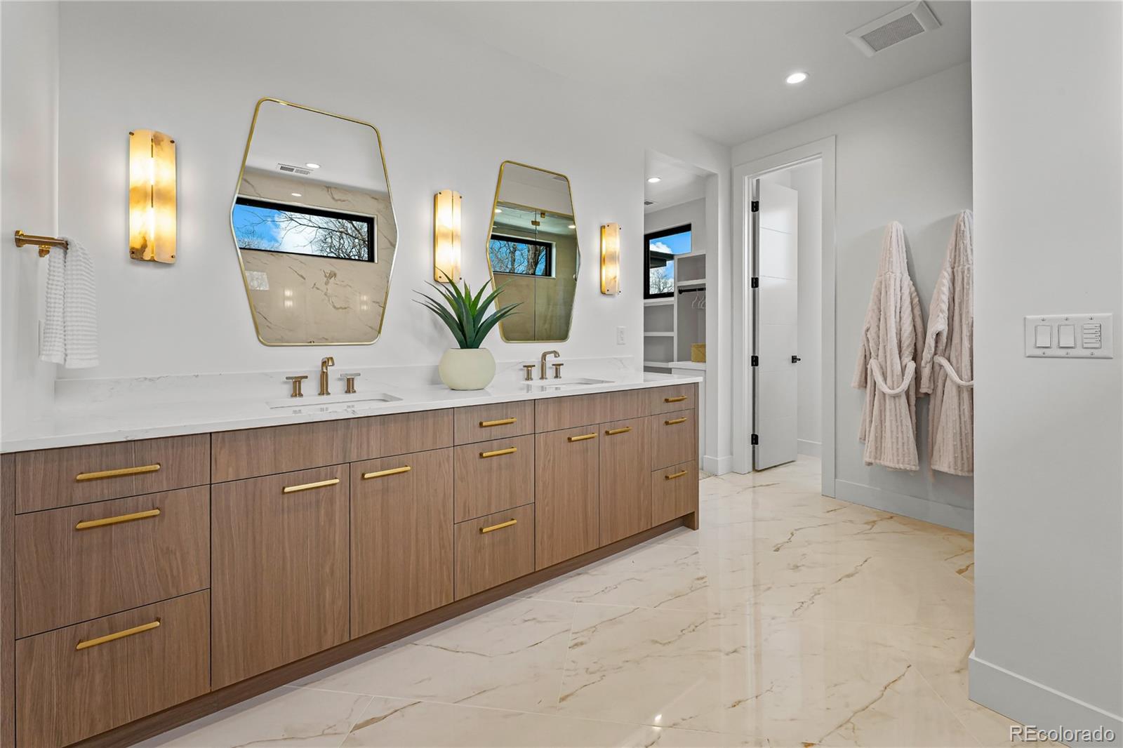 750 S Corona Street Denver CO 80209