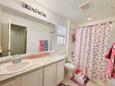 21073 E Tufts Avenue Aurora CO 80015