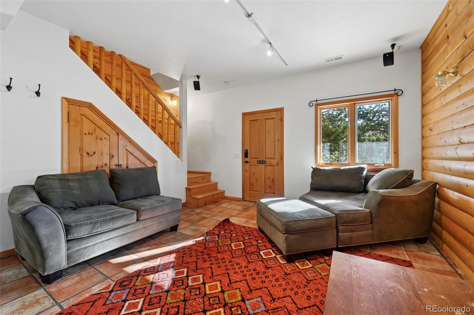7415 W Us Highway 24 Cascade CO 80809