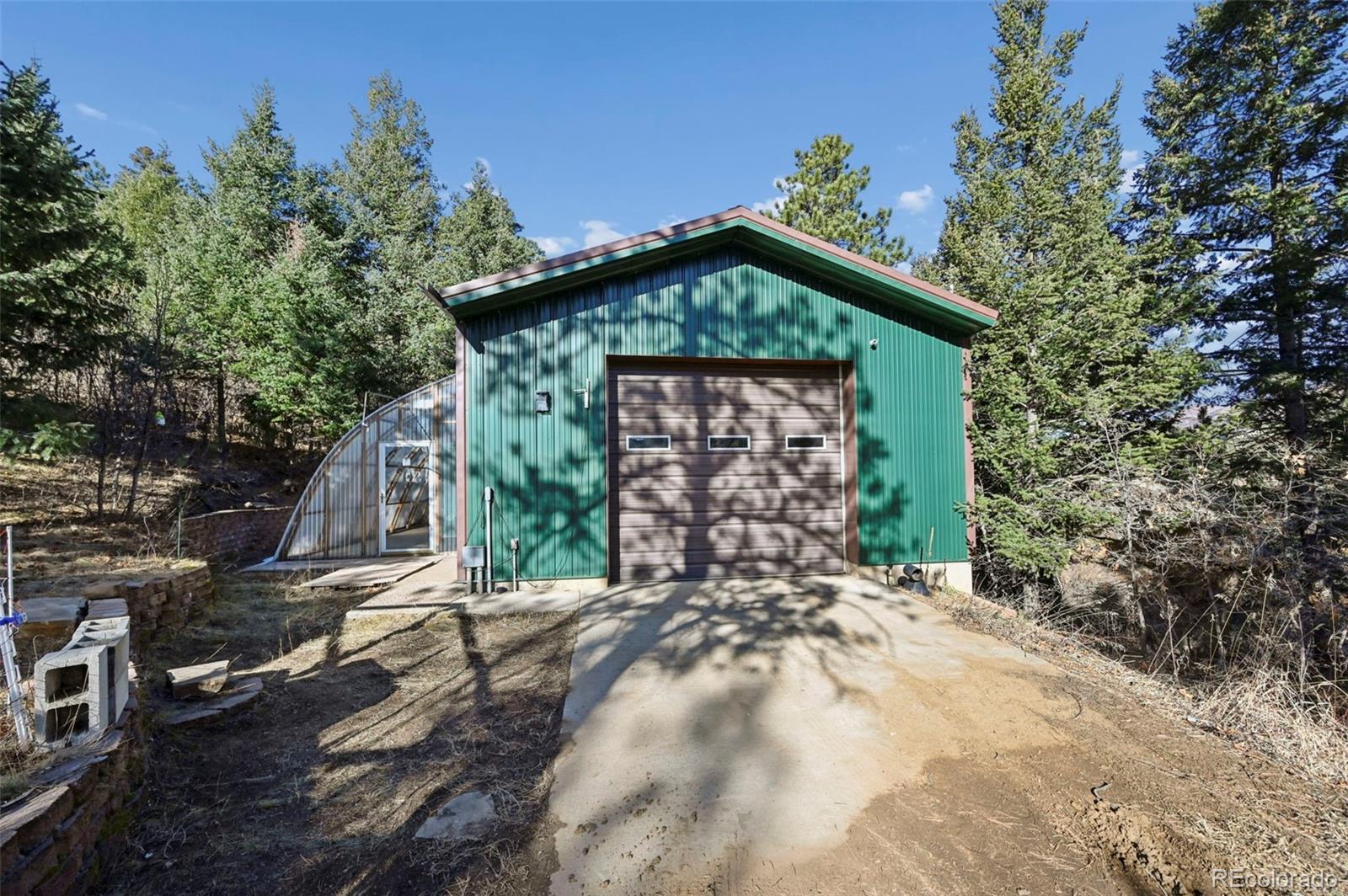 7415 W Us Highway 24 Cascade CO 80809