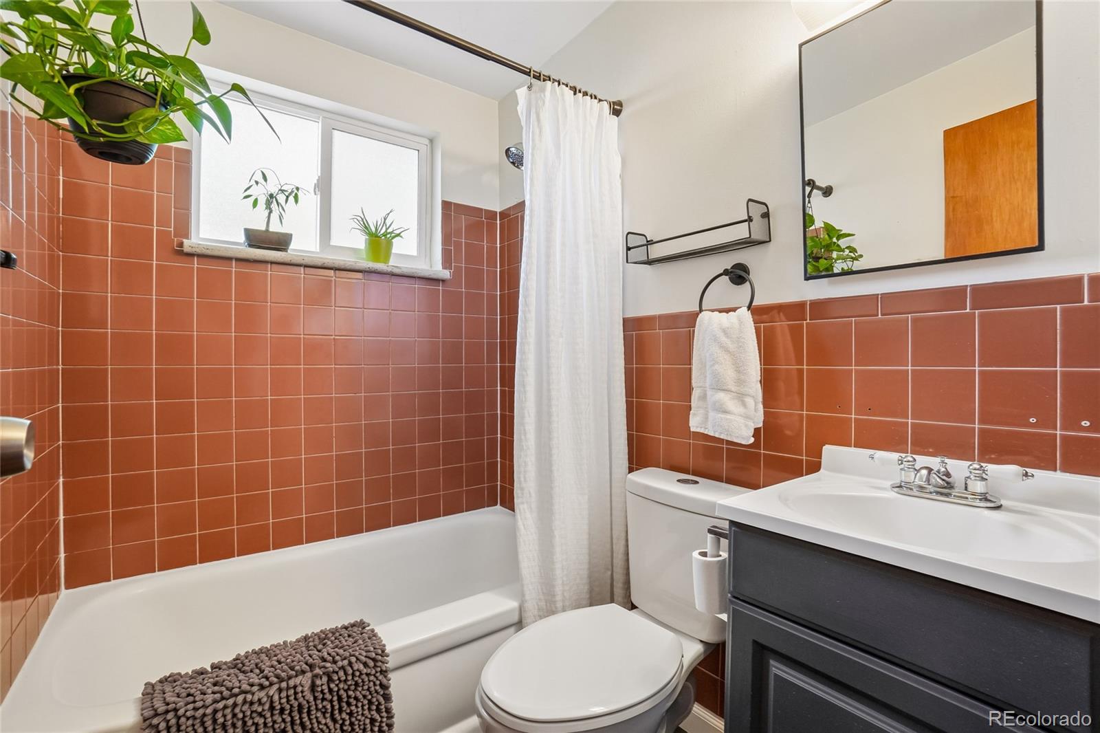1666 W Sterne Parkway Littleton CO 80120