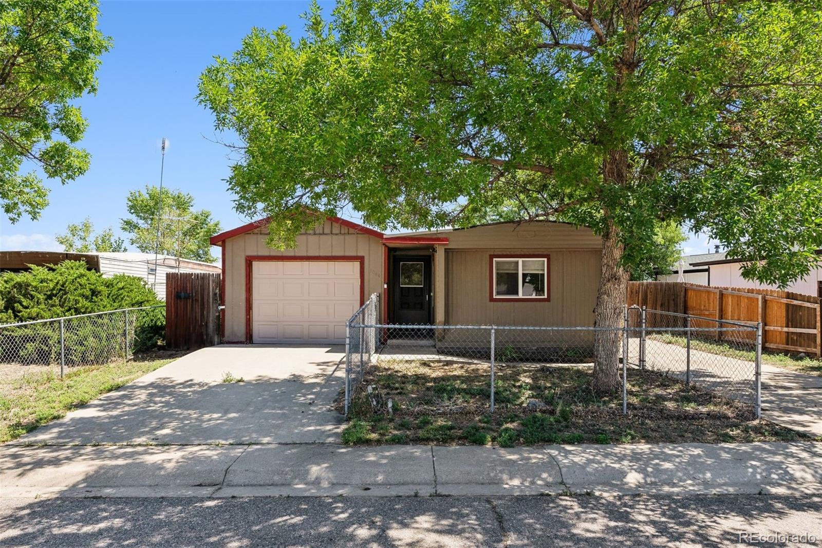 1044 Macdavidson Circle Dacono CO 80514