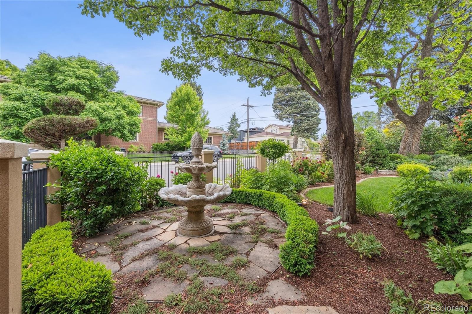 5335 E 2nd Avenue Denver CO 80220