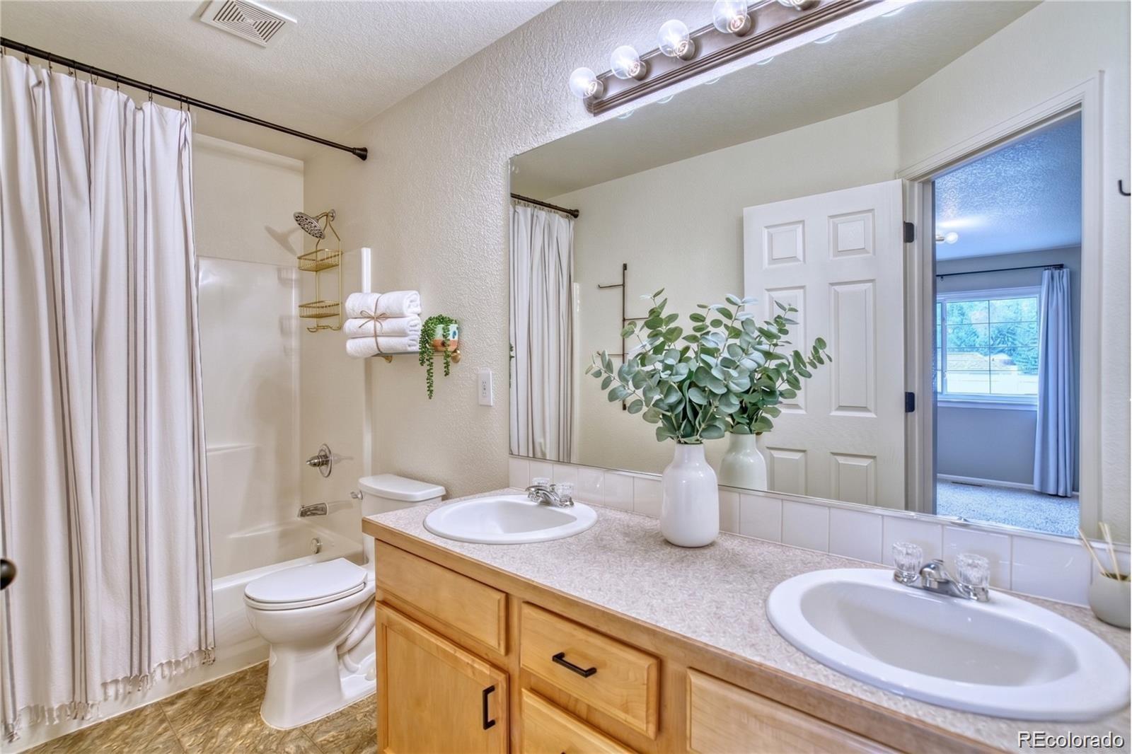 16167 Cinnamon Circle Mead CO 80542