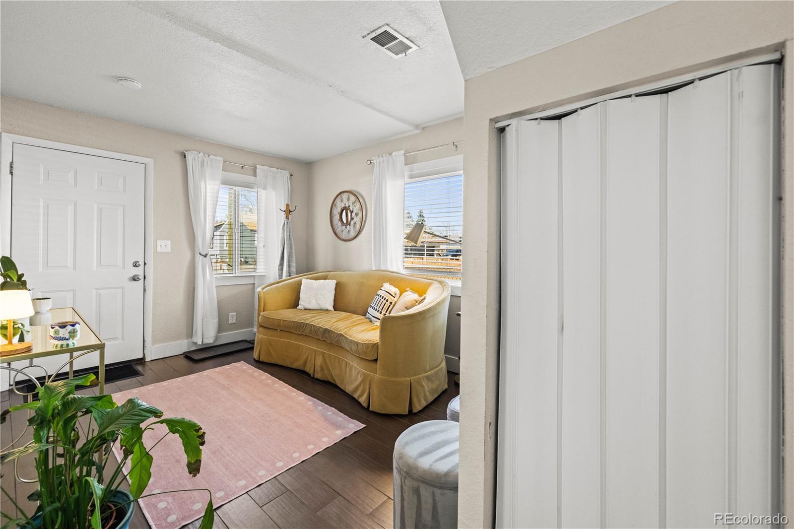 4394 W Center Avenue Denver CO 80219