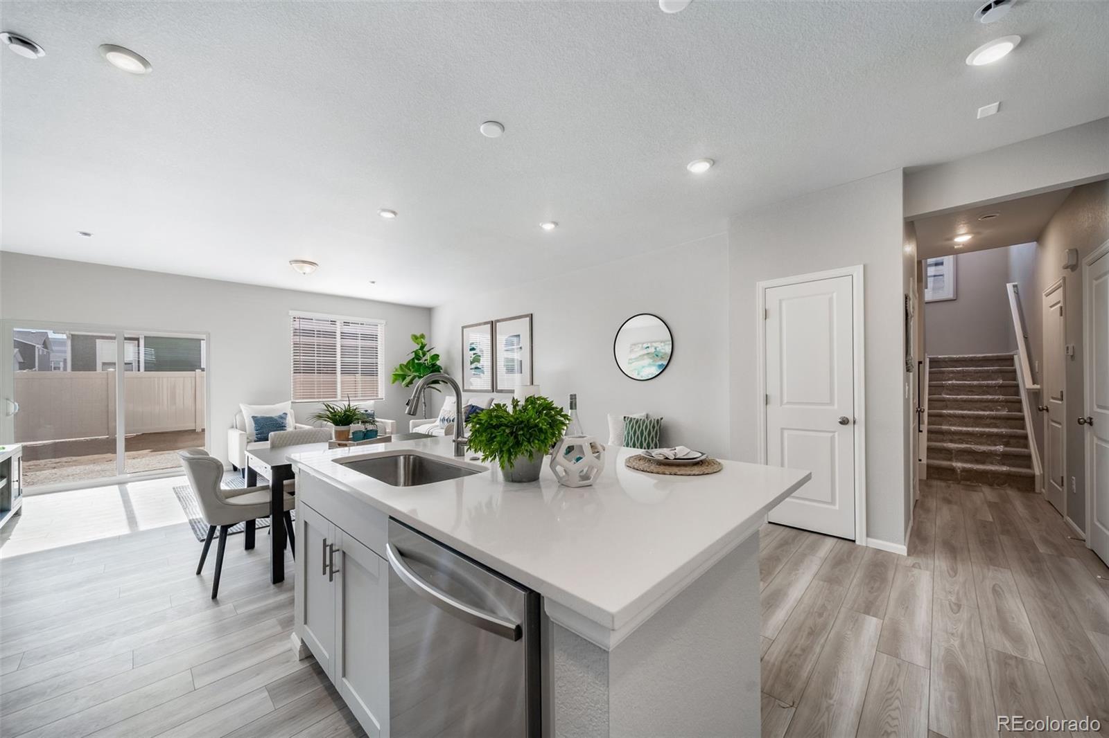 10052 Salem Court Commerce City CO 80022